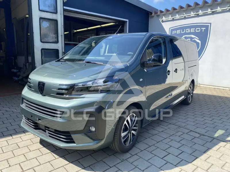 2025 Peugeot Traveller