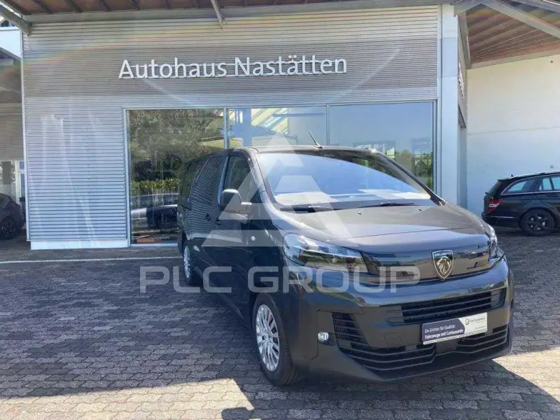 2025 Peugeot Traveller