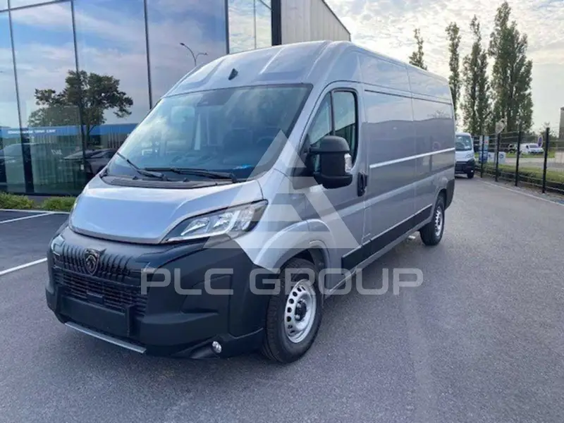 2025 Peugeot Boxer
