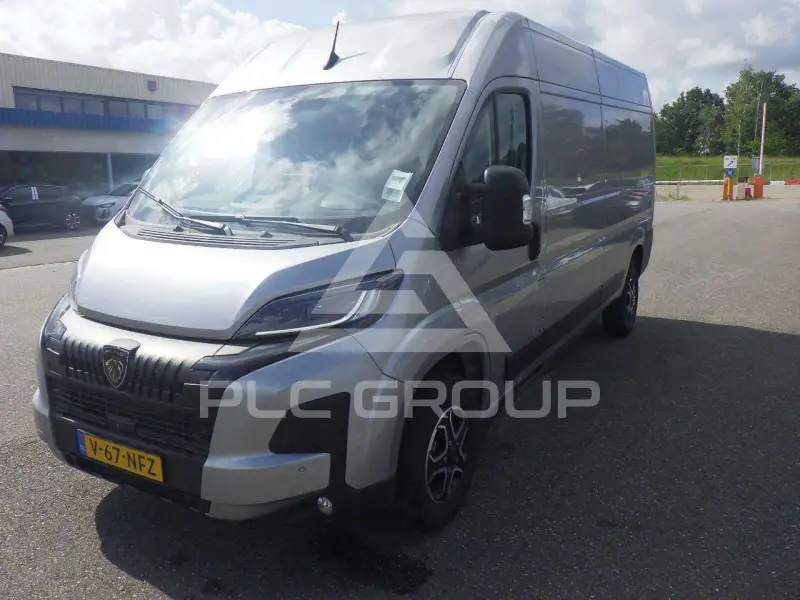 2025 Peugeot Boxer