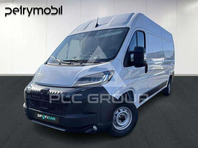 2025 Peugeot Boxer
