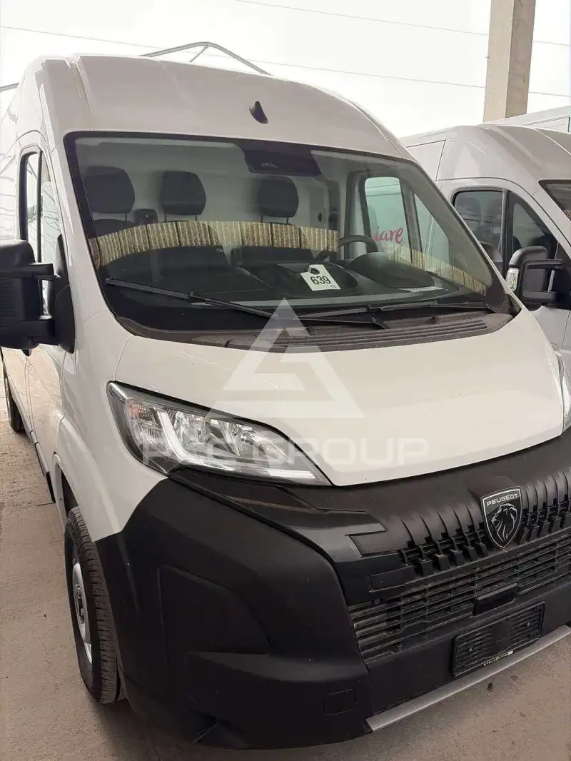 2025 Peugeot Boxer