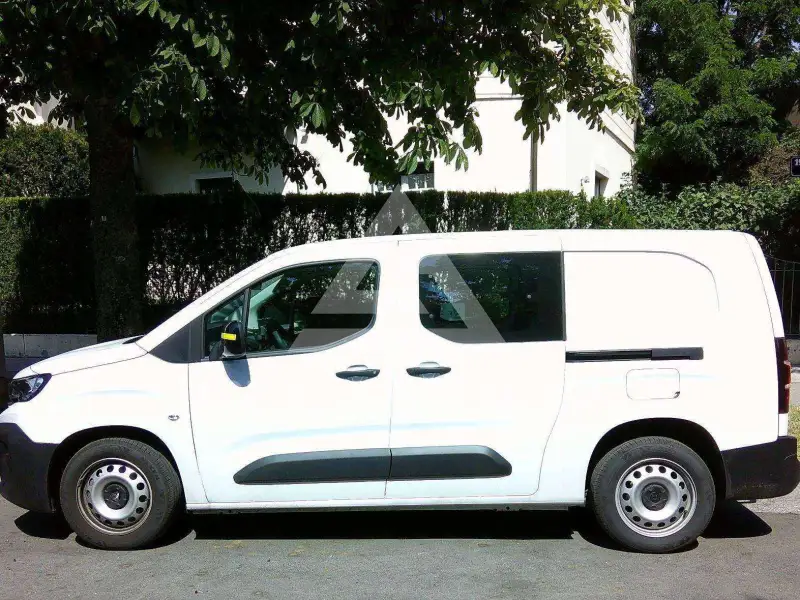 2025 Peugeot Partner