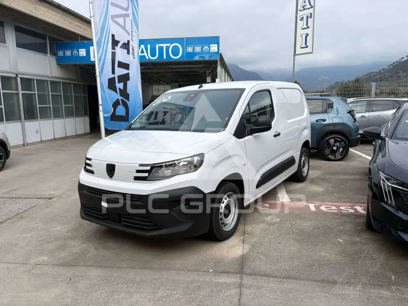 2025 Peugeot Partner