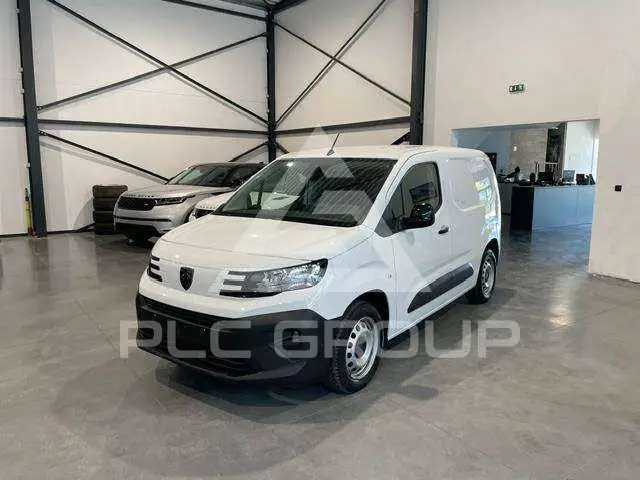 2025 Peugeot Partner