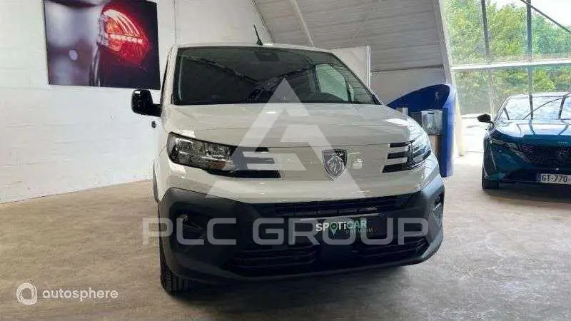 2025 Peugeot Partner