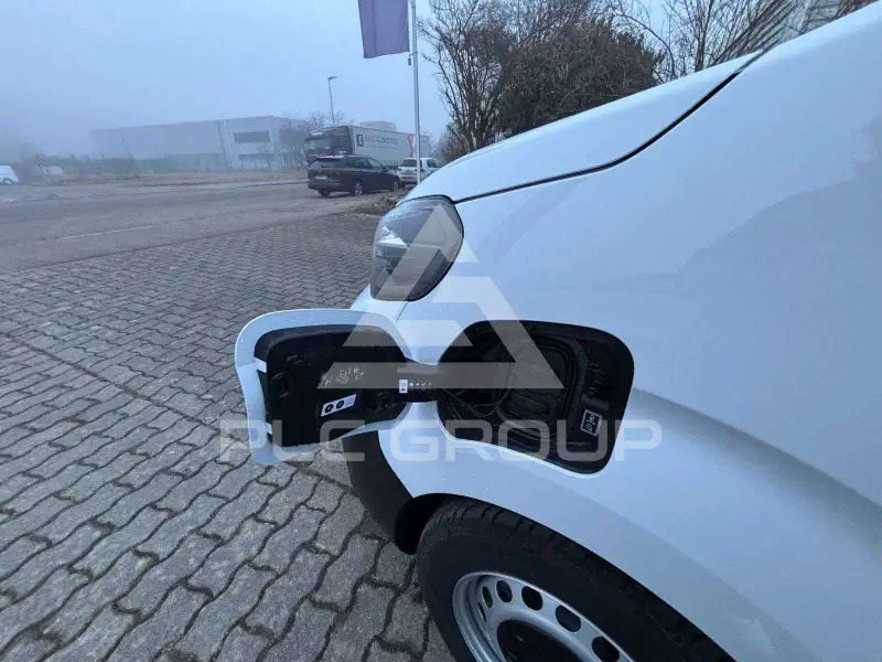 2025 Peugeot Expert
