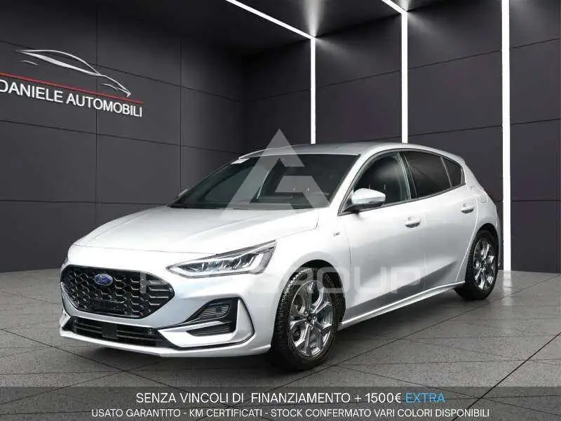 2025 Ford FOCUS