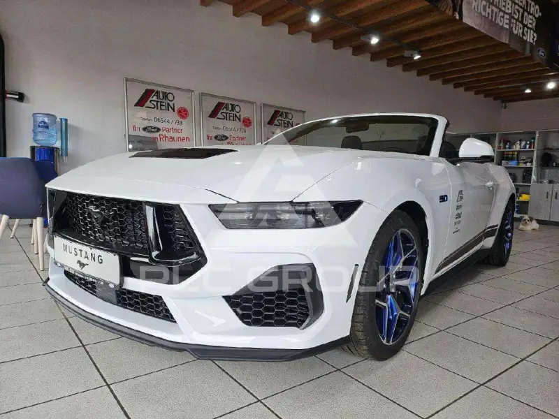 2025 Ford MUSTANG