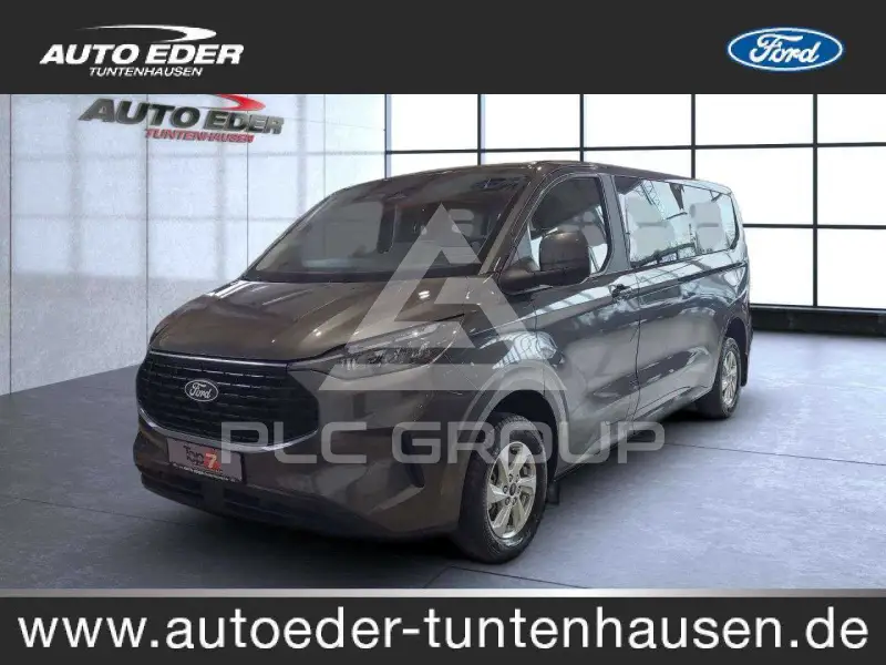 2025 Ford Tourneo