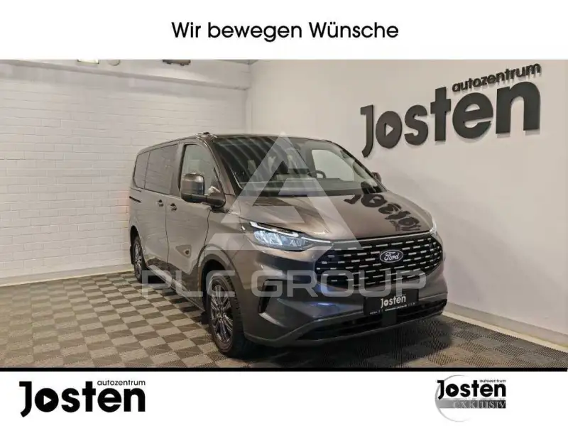 2025 Ford Tourneo