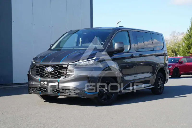 2025 Ford Tourneo