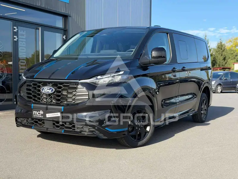 2025 Ford Tourneo