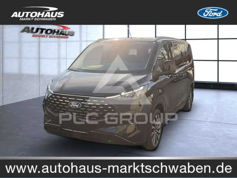 2025 Ford Tourneo