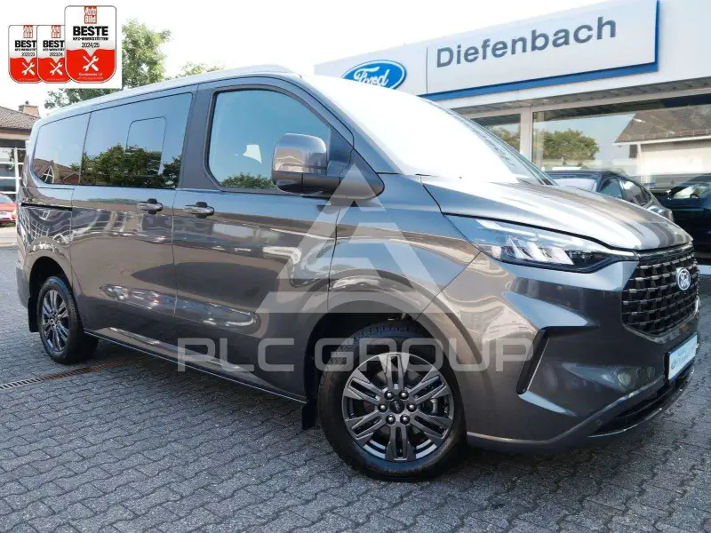 2025 Ford Tourneo