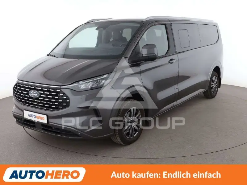2025 Ford Tourneo