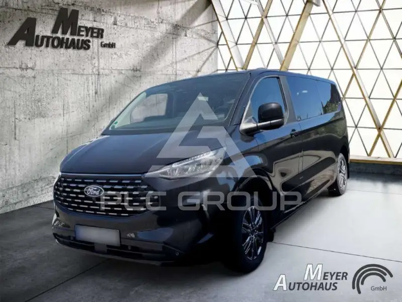 2025 Ford Tourneo