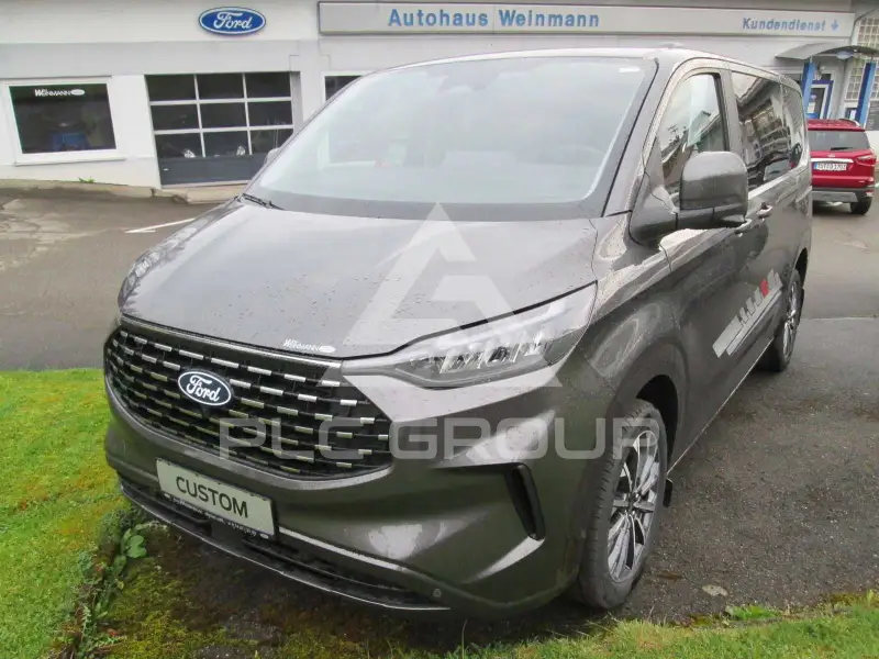 2025 Ford Tourneo