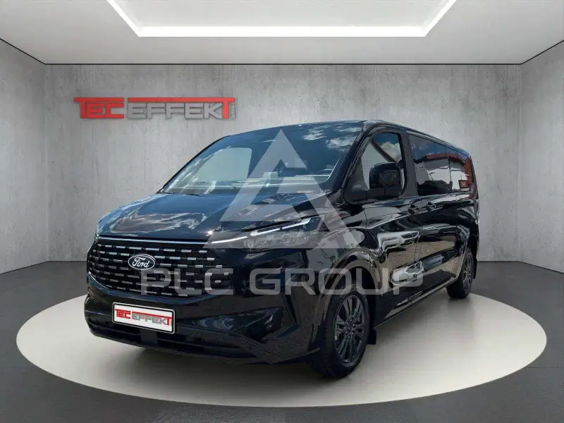 2025 Ford Tourneo