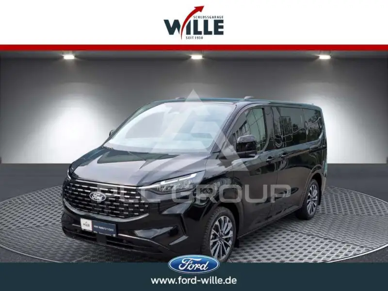 2025 Ford Tourneo
