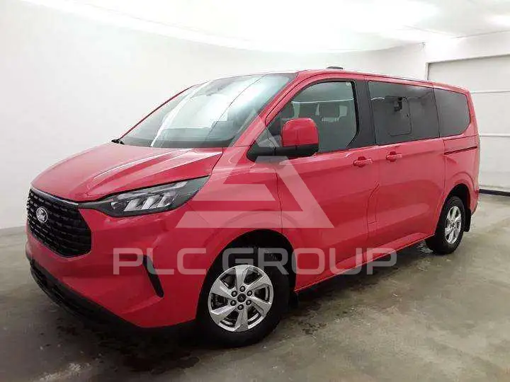 2025 Ford Tourneo