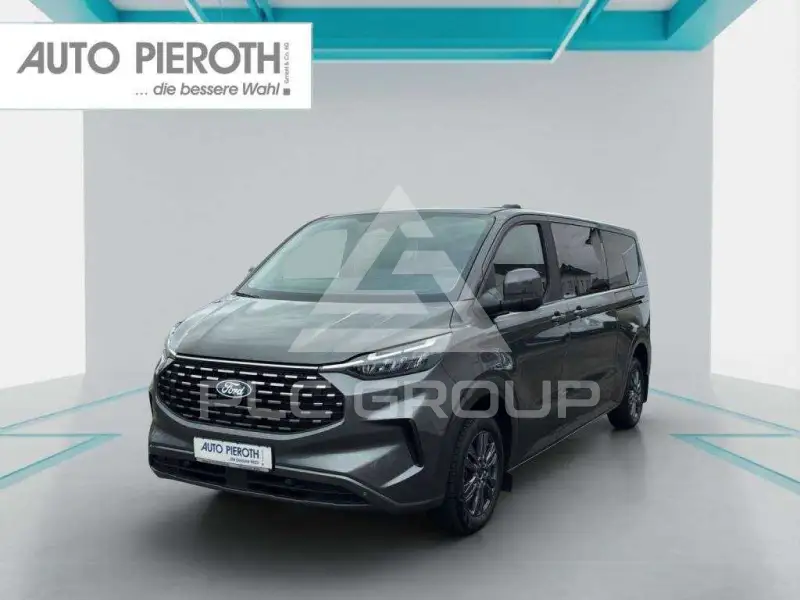 2025 Ford Tourneo