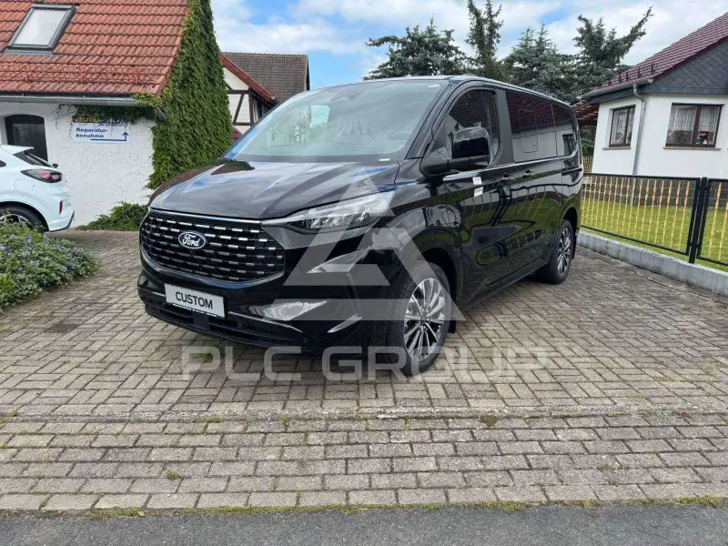 2025 Ford Tourneo