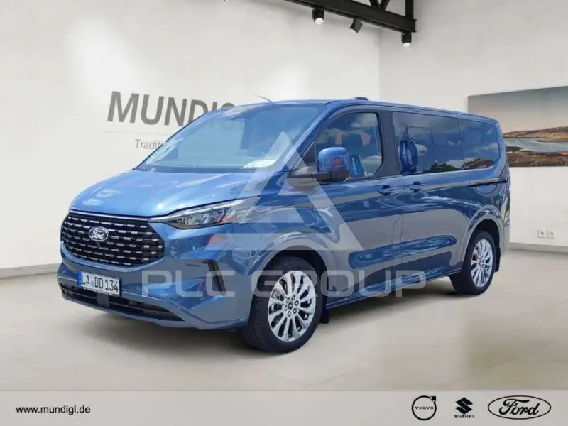 2025 Ford Tourneo