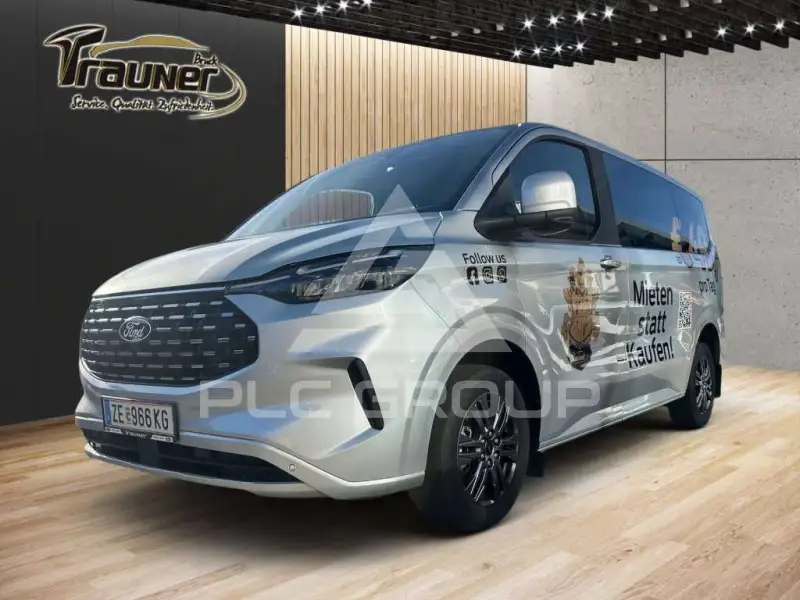 2025 Ford Tourneo