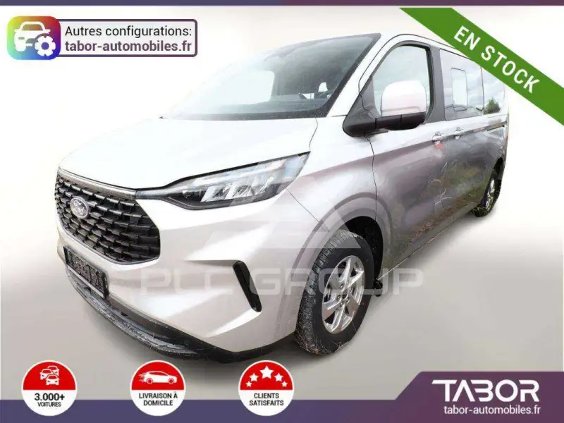 2025 Ford Tourneo