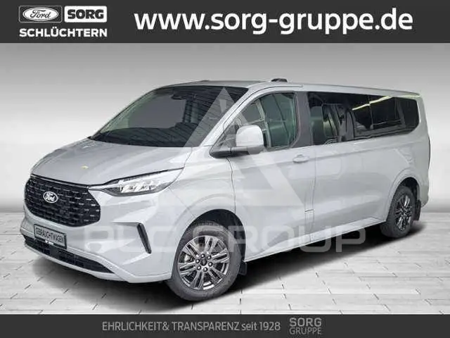 2025 Ford Tourneo
