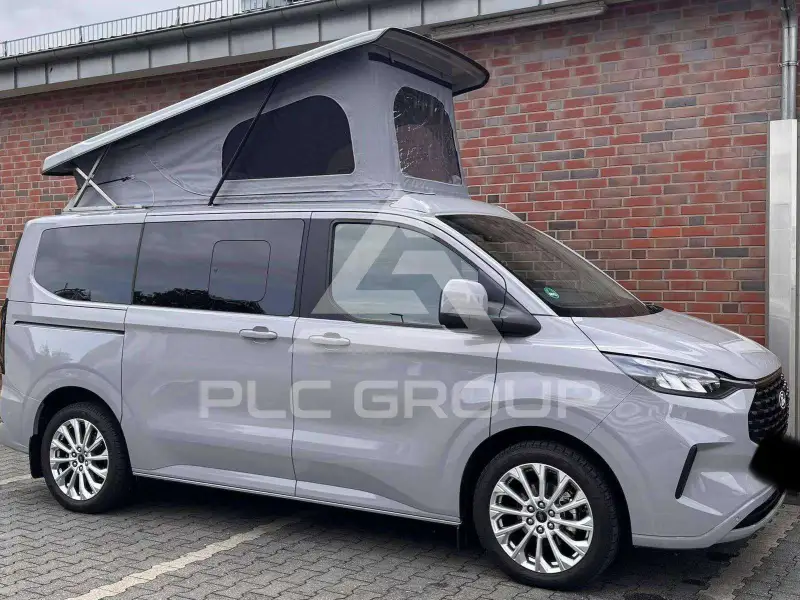 2025 Ford Tourneo