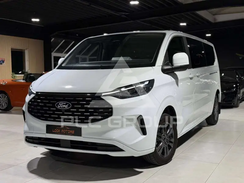 2025 Ford Tourneo