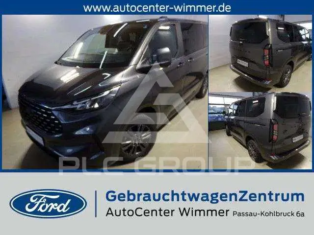 2025 Ford Tourneo