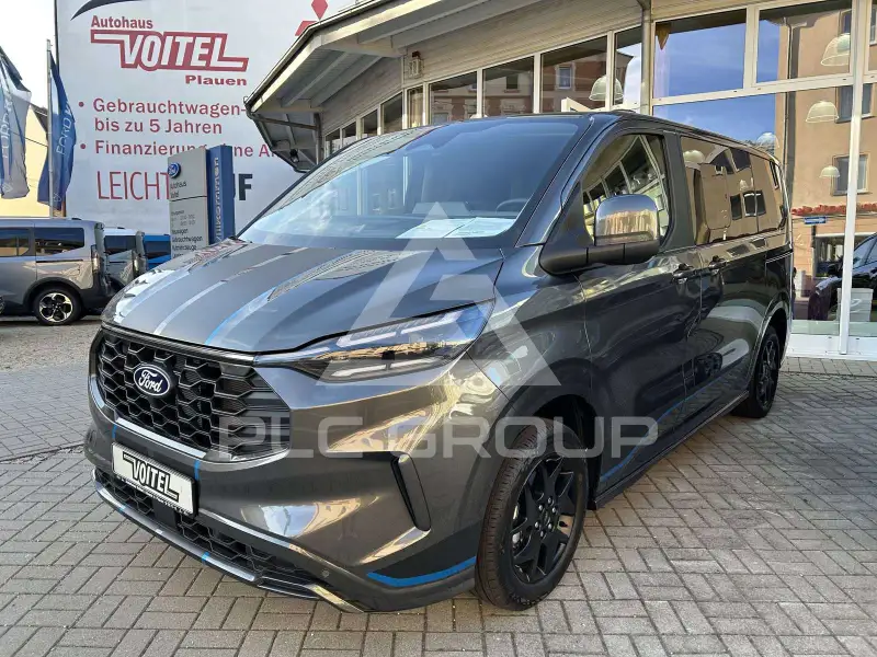 2025 Ford Tourneo