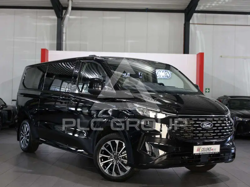 2025 Ford Tourneo