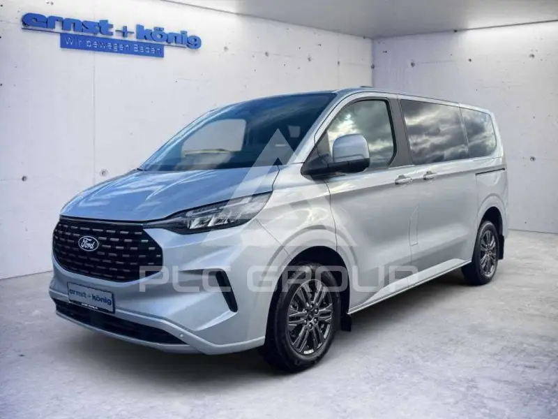 2025 Ford Tourneo