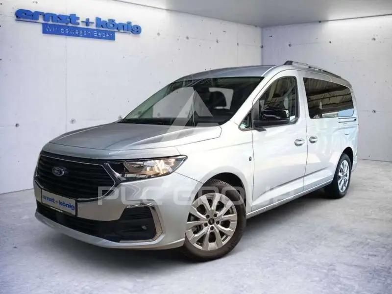 2025 Ford Tourneo