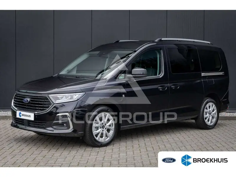 2025 Ford Tourneo