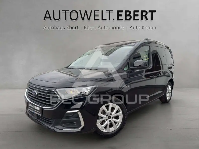 2025 Ford Tourneo