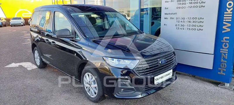 2025 Ford Tourneo