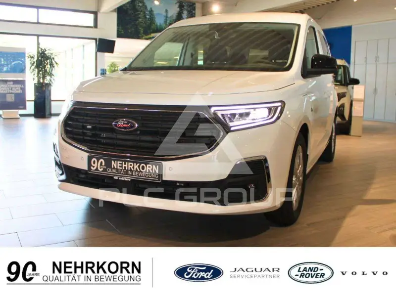 2025 Ford Tourneo