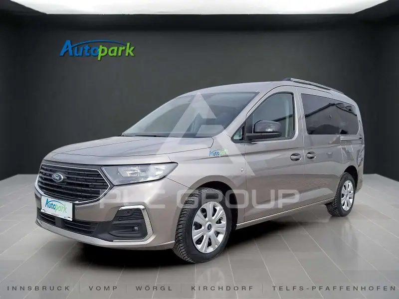 2025 Ford Tourneo