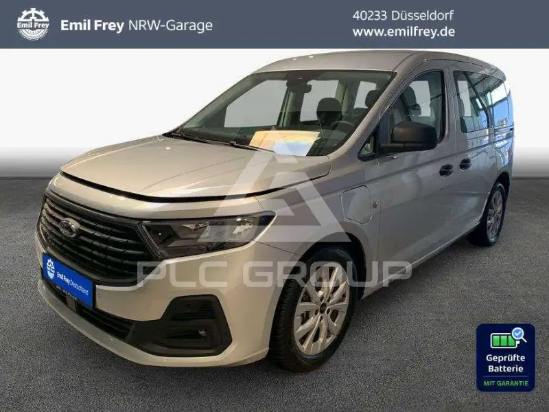 2025 Ford Tourneo