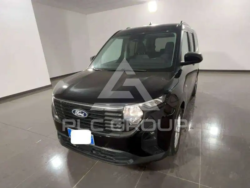 2025 Ford Tourneo
