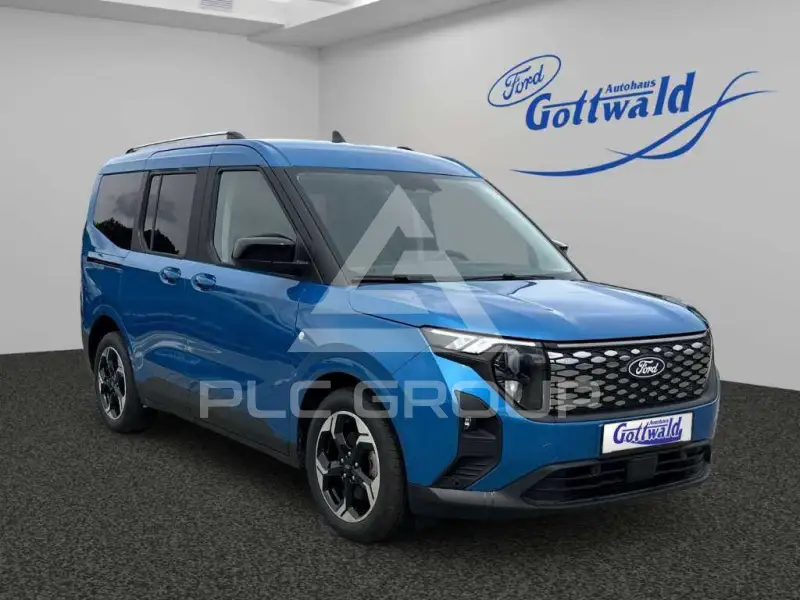 2025 Ford Tourneo