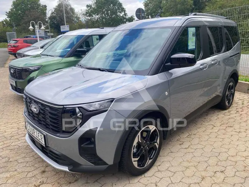 2025 Ford Tourneo