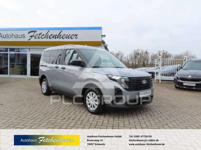 2025 Ford Tourneo