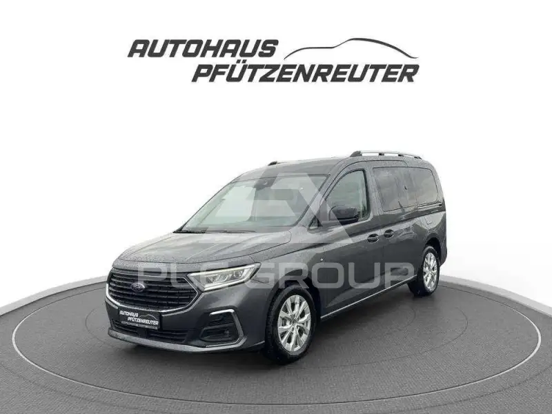 2025 Ford Tourneo