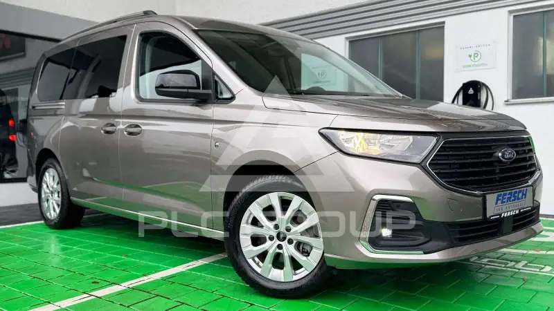 2025 Ford Tourneo